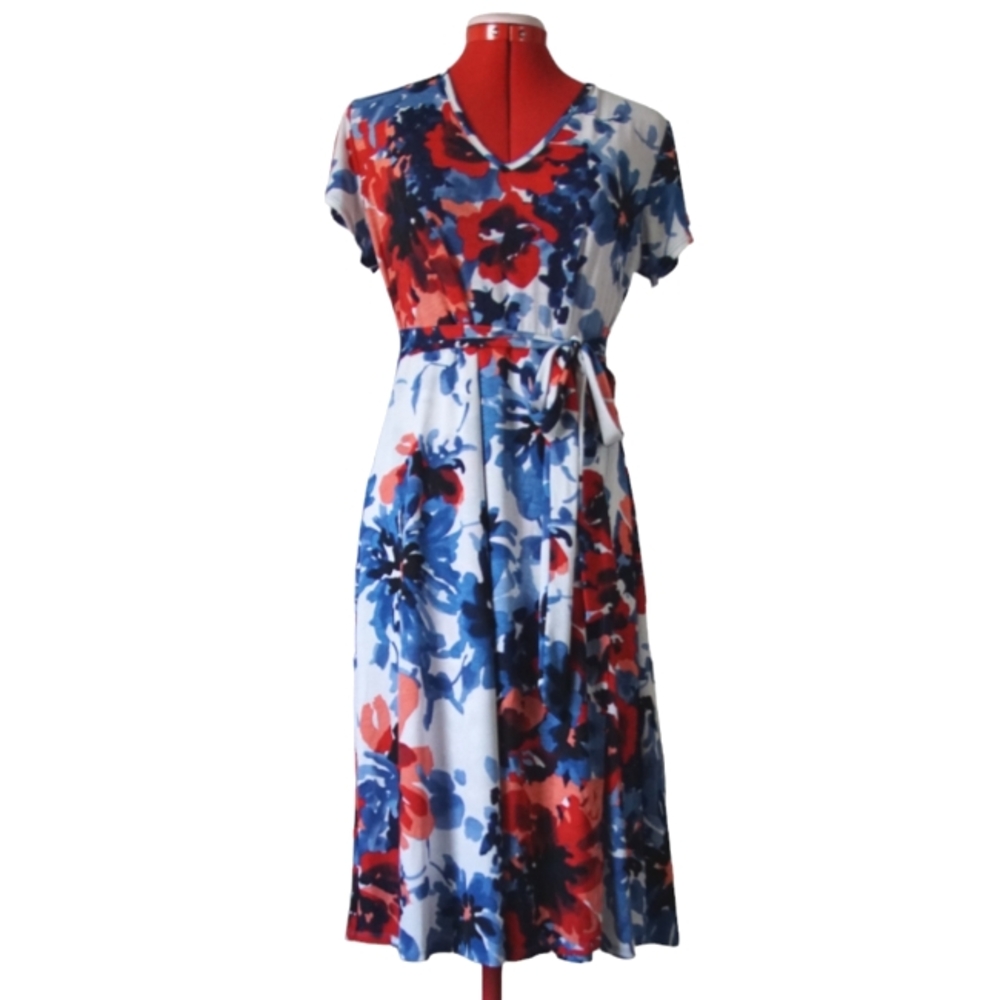 Mimi & Daphne Dress Size Medium